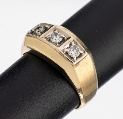 14 kt Gold Brillant-Ring, GG 585/000, 3 Brillanten zus. ca. 0.50 ct Weiß/p, RW 63, ca. 6.6 g