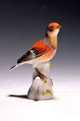 Porzellanfigur Vogel, Meissen, 20. Jh., 1. Wahl, naturalistisch bunt bemalt, H. ca. 12 cm