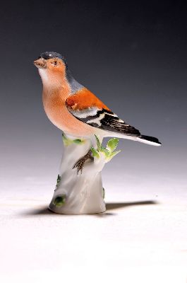 Porzellanfigur Vogel, Meissen, 20. Jh., 1. Wahl, naturalistisch bunt bemalt, H. ca. 13 cm