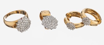 14 kt Gold Brillant-Schmuckset, GG/WG 585/000, best. aus: 1 Ring, RW 58, 1 Clipanhänger, ca. 2.3 x 1.4 cm, und 1 Paar Ohrcreolen, insg. 124 in WG ...
