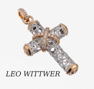 18 kt Gold LEO WITTWER Brillant-Kreuzanhänger, WG/RoseG 750/000, druchbrochen gearbeitet, Brillanten zus. ca. 3.05 ct (grav.) feines ...