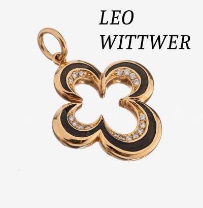 18 kt Gold LEO WITTWER Brillant-Anhänger, RoseG 750/000, stil. Kleeblatt, part. braun emailliert, 18 Brillanten zus. ca. 0.13 ct (grav.) Weiß/si, ...