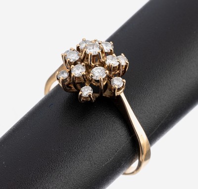 14 kt Gold Brillant-Ring, GG 585/000, Ringkopf in mehreren Ebenen, 13 Brillanten zus. ca. 0.50 ct Weiß/si, RW 66, ca. 3.6 g