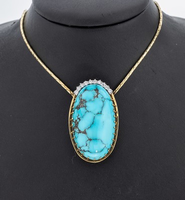 14 kt Gold Türkis-Brillant-Collier, GG 585/000, ovaler Türkiscabochon ca. 75 ct, in Krappenfassung, oberhalb bes. mit 10 in WG gefassten ...