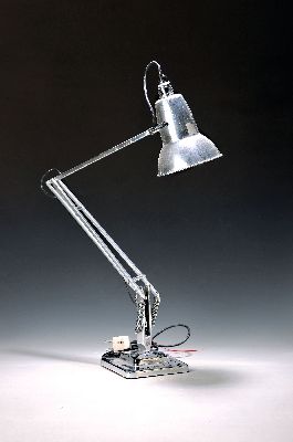Tischlampe Anglepoise, Herbert Terry, Metall, verstellbar über Federn, Elektrik nicht geprüft, Höhe ca. 55cm