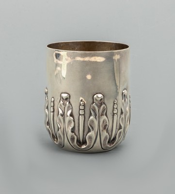 Becher, England London 1887, 925er Silber, umlaufender Dekor mit stil. Akanthusblatt, Meistermarke JA TS -John Aldwinckle & Thomas Slater, H ca. 8.5 ...