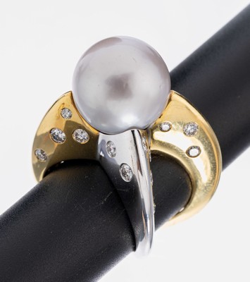 18 kt Gold Perl-Brillant-Ring, GG/WG 750/000, Einzelanfertigung eines renommierten Idar-Obersteiner Goldschmieds, exklusives Design, gr. ...
