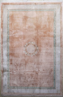 Seidenteppich, China, Mitte 20.Jhd, Seide auf Baumwolle, ca. 260 x 182 cm, EHZ: 2