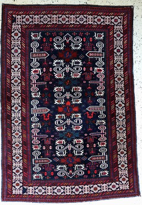 "Blattgabel"Schirwan antik, Kaukasus, 19.Jhd, Wolle auf Wolle, ca. 202 x 137 cm, EHZ: 3(restauriert)