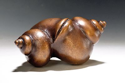 Gernot Rumpf, 1941-2025 Kaiserslautern, Schneckenhochzeit, Bronzeguß, signiert und dat. 1996, num. 23/25, H. ca. 14cm, L. ca. 28cm