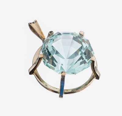 14 kt Gold Aquamarin-Anhänger, WG 585/000 gepr., rundfacett. Aquamarin ca. 20.00 ct, D. ca. 2.8 cm, ca. 9.0 g