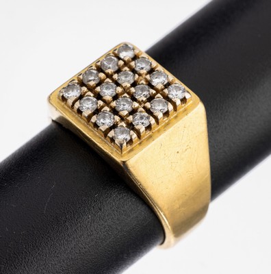 18 kt Gold Brillant-Ring, GG 750/000, 16 Brillanten zus. ca. 0.48 ct Weiß/si, RW 60, ca. 13.0 g