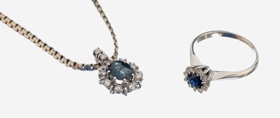 Konvolut 18 kt/14kt/8 kt Goldschmuck: WG 585/000 gepr., Anhänger mit Saphir ca. 1.0 ct,10 Brillanten zus. ca. 0.36 ct Weiß/si, an Kette WG ...