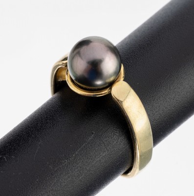 14 kt Gold Perl-Ring, GG 585/000, Tahitizuchtperle, D. ca. 8.9 mm, quadratische Ringschiene RW ca. 58 Verkleinerungsschiene, ca. 6.3 g