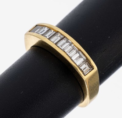 18 kt Gold Diamant-Ring, GG 750/000, 8 Diamant-Baguettes zus. ca. 1.06 ct (grav.) Weiß/vs-si, RW 56, ca. 6.7 g
