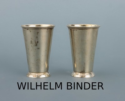 Paar Trinkbecher, 800er Silber, schlichtes konisches Design, innen vergoldet, H. ca. 9.5 cm, ca. 141 g, Meistermarke WILHELM BINDER