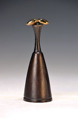 Paul Wunderlich, 1927-2010, Löschhütchen, Bronzeguß, sign. und num. 1445, H. ca. 9cm