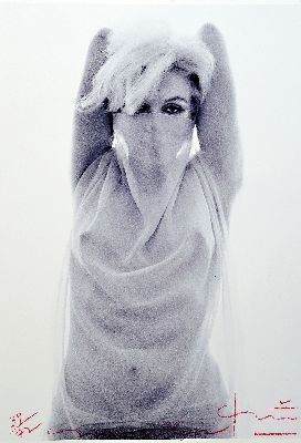 Bert Stern, 1929-2013, Marilyn Arabian, Fotografie auf dickem matten Papier, die Aufnahme stammt aus dem Jahr 1962, hier ein Abzug aus 2012, sign. ...
