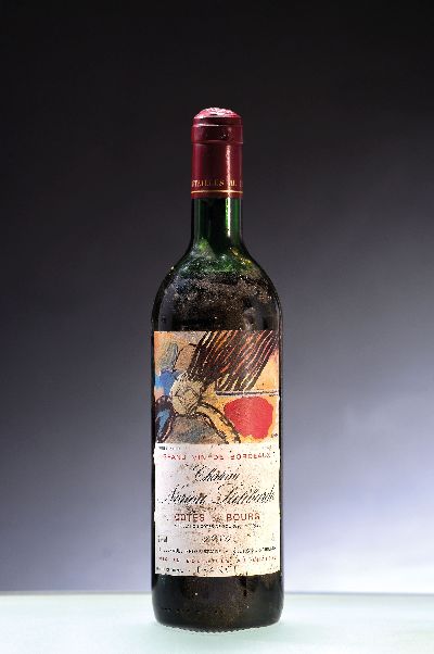 1 Flasche 1986 Chateau Noriou Lalibarde, Cotes de Bourg, 75cl, 12,5%Vol., lower mid Shoulder, Etikett beschmutzt, Kapsel gewölbt