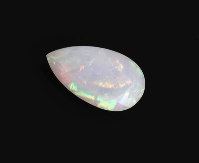 Loser facett. Opaltropfen, ca. 17.31 ct, IGI Expertise anbei, light orange translucent , natural inclusion(s) pattern
