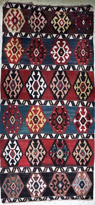Schirwan Kelim antik, Kaukasus, 19.Jhd, Wolle auf Wolle, ca. 363 x 167 cm, EHZ: 2(kleine Löcher)