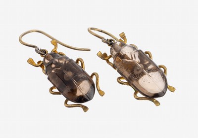 Paar Rauchquarz-Ohrhänger, Idar-Oberstein um 1880-1900, Metall verg., bewegl. Abhängung,Rauchquarz in Form von Käfer, L. ca. 3 cm