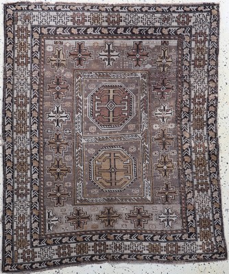 Antiker Schirwan, Kaukasus, 19.Jhd, Wolle auf Wolle, ca. 136 x 110 cm, EHZ: 4