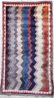 Gabbeh alt, Persien, Mitte 20.Jhd, Wolle auf Wolle, ca. 160 x 89 cm, Mottenfraß, EHZ: 2
