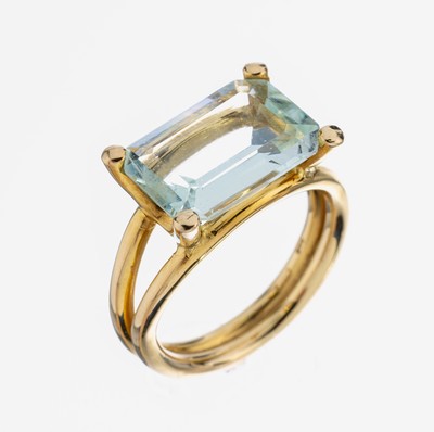 14 kt Gold Aquamarin-Ring, GG 585/000, zweigeteilte Ringschiene, erhaben gefasster Aquamarin im Treppenschliff ca. 4.8 ct, RW 54, ca. 7.5 g, ...