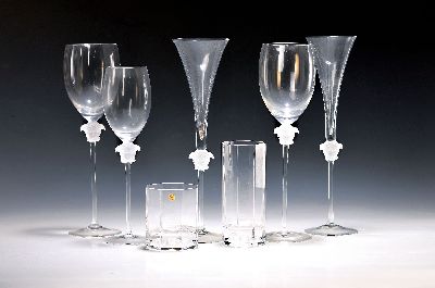 Trinkglasservice, Rosenthal, Dekor Medusa, Entwurf Gianni Versace, farbloses Glas mit mattiertem Medusenhaupt, 6 Sektgläser, 5 Rotweingläser, 3 ...