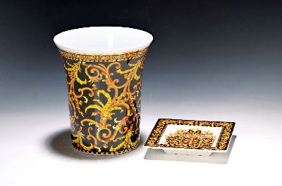 Vase und Ascher, Rosenthal, Modell Barocco, Entwurf Gianni Versace, Vase H. ca. 18cm, Ascher ca. 13x13cm