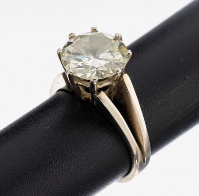 14 kt Gold Brillant-Ring, WG 585/000, Brillant ca. 2.60 ct (grav.) l.get.Weiß/si, RW 49, ca. 3.9 g
