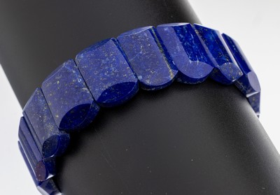 Lapislazuli-Armband, Lapislazuli-Glieder mit Pyrit-Einschlüssen auf elastischem Gummiband, D. ca. 6 cm, ca. 47.0 g