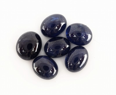 Lot 6 lose Saphire zus. ca. 25.09 ct, ovale Cabochons