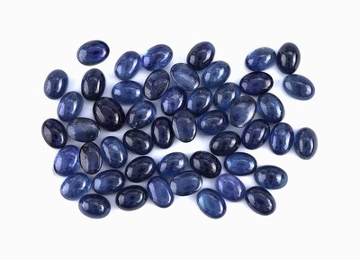 Lot lose Saphire, zus. ca. 60.93 ct, ovale Cabochons in versch. Größen und Farbnuancen, Ausfassware