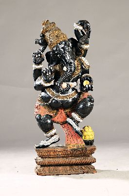 Relief/Bildschnitzerei, Indonesien, 20. Jh., Ganesha, Holz geschnitzt und bemalt, H. ca. 92 x 37 x 17 cm, Sockel gebrauchsbedingt bestoßen