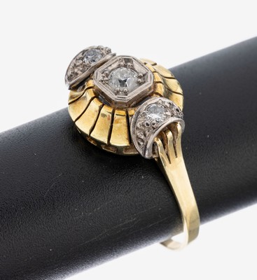 14 kt Gold Diamant-Ring, 1950er Jahre, GG/WG 585/000, 2 Altschliffdiamanten und 1 Brillant ca. 0.34 ct Weiß/p, RW 69, ca. 5.5 g