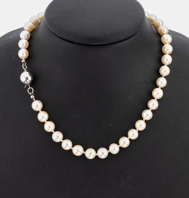 Zuchtperl-Collier, Akoyazuchtperlen, D. ca.7.4-7.9 mm, schönes Lüster, L. ca. 97 cm, Kugelschließe 925er Silber