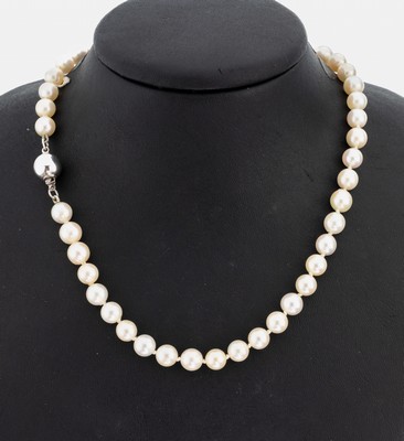 Zuchtperl-Collier, Akoyazuchtperlen, D. ca.7-7.5mm, L. ca. 112 cm, Kugelschließe 925er Silber