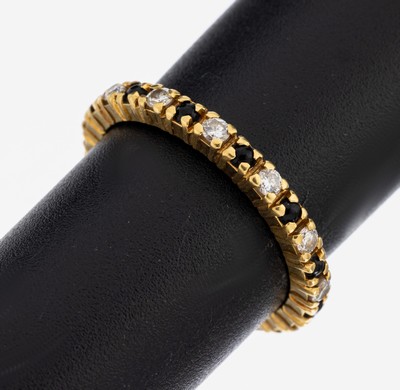 18 kt Gold Brillant-Saphir-Ring, GG 750/000, 13 Brillanten zus. ca. 0.36 ct Weiß/vs (Angaben grav.), 13 rundfacett. Saphire zus. ca. 0.20 ct, RW ...