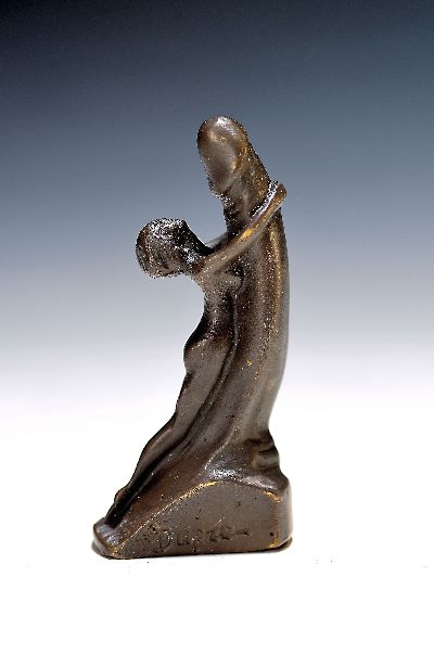 erotische Bronze-Figurine, signiert Dupre, 20 .Jh., Frau ein männliches Geschlechtsteil umarmend, H. 8 cm
