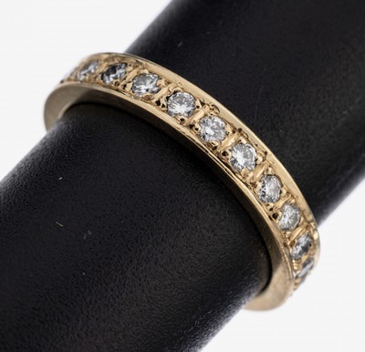 14 kt Gold Brillant-Ring, GG 585/000, Brillanten zus. ca. 0.60 ct feines Weiß -Weiß/vs-si, RW 50, ca. 2.6 g
