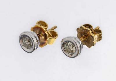 Paar 14 kt Gold Brillant-Ohrstecker, WG/GG 585/000, 2 Brillanten in Zargenfassung zus. ca. 0.30 ct l.get.Weiß-get.Weiß/si, ca. 1.9 g