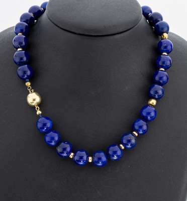 14 kt Gold Lapislazuli-Collier, GG 585/000,Lapislazuli-Kugeln mit Pyrit-Einschlüssen, D. ca. 11.9 mm, Zwischenglieder und KugelschließeGG, L. ca. ...