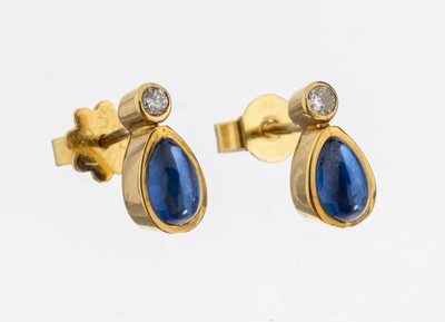 Paar 14 kt Gold Saphir-Brillant-Ohrstecker, GG 585/000 gepr., 2 tropfenf. Saphir-Cabochonszus. ca. 0.20 ct, 2 Brillanten zus. ca. 0.06 ct Weiß/p, ...