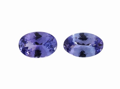 Lot 2 lose Tansanite, zus. ca. 1.81 ct, ovalfacett.