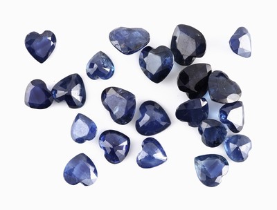 Lot lose Saphire, zus. ca. 10.36 ct, facett. Herze in versch. Größen und Farbnuancen, Ausfassware
