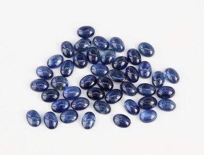 Lot lose Saphire, zus. ca. 48.81 ct, ovale Cabochons in versch. Größen und Farbnuancen