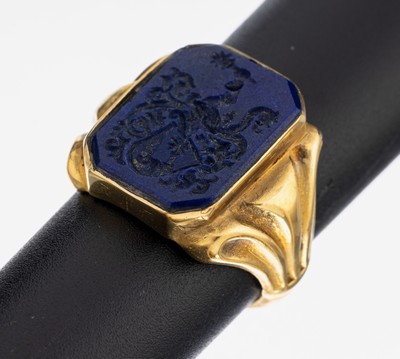 Lapislazuli-Siegelring, Silber verg., Lapislazuli-Platte mit Intaglio, Darstellung eines Familienwappens, RW 59, Siegelabdruck anbei