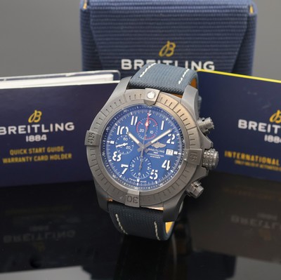 BREITLING Super Avenger Night Mission Chronometer Armbandchronograph Referenz V13375, Schweiz verk. lt. beil. Pap. 02/2023, Automatik, Titangeh. ...